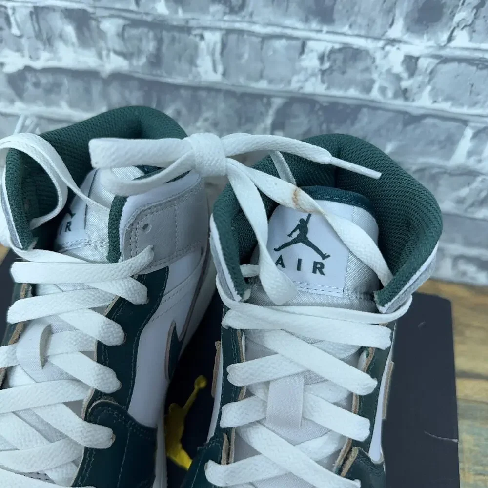 Nike Air Jordan 1 Mid SE Oxidized Green White Sail FQ8088-103 GS Sz 5Y / Wmn 6.5